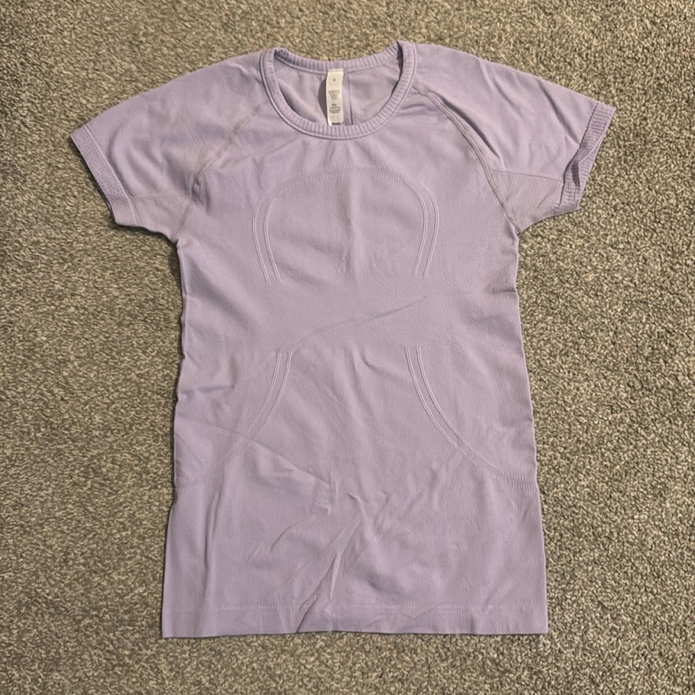 Lululemon size 2 top